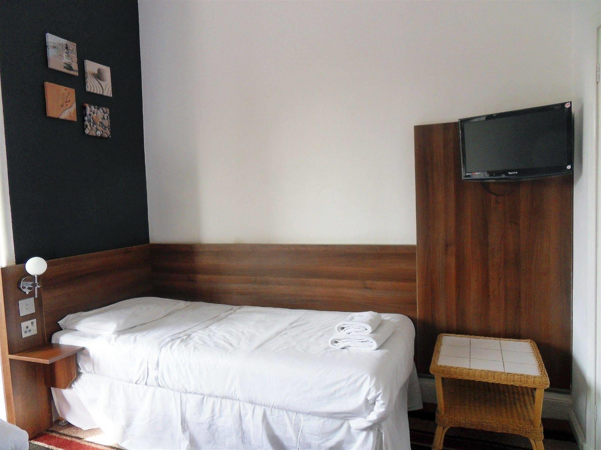 Cherry Blossom Bed & Breakfast 3*